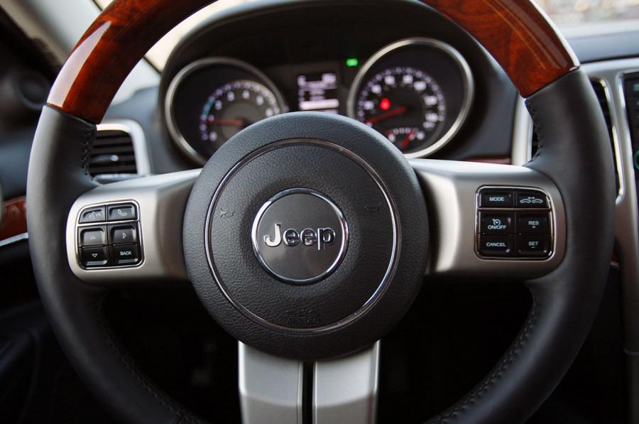  Jeep Grand Cherokee 2011 года  (фото 63 из 91)